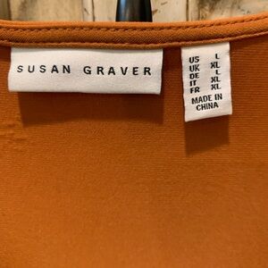 Susan Graver top beautiful color pumpkin three quarter sleeves